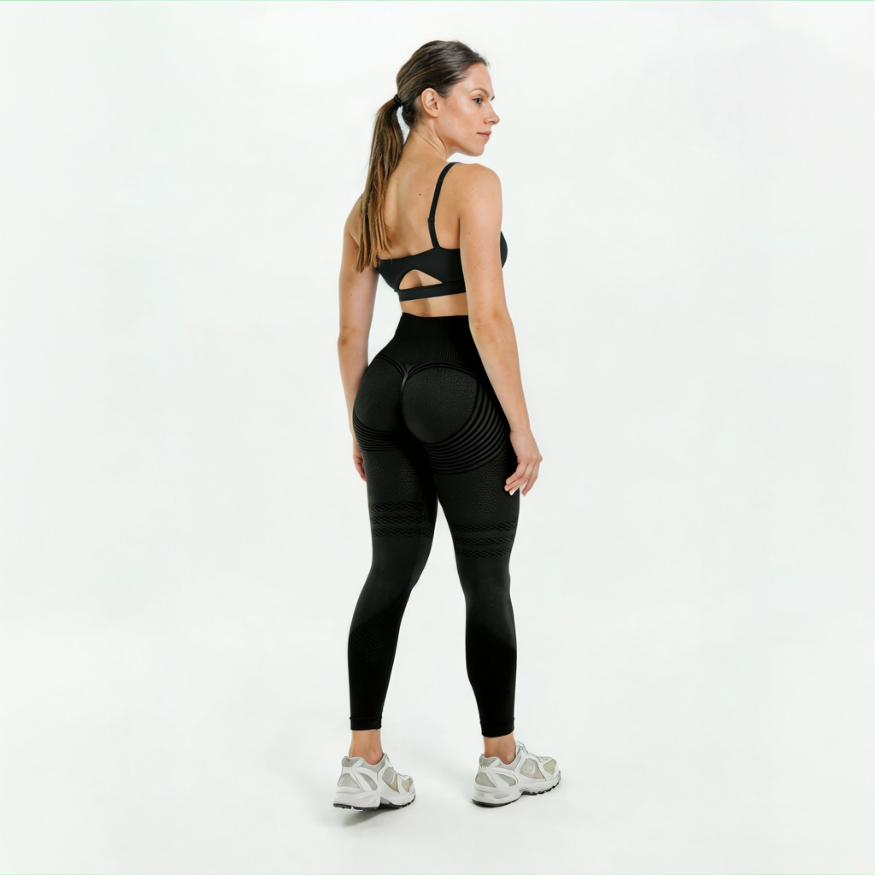 The Volu | RENOVIE — Tecnologie 3D Anti-Cellulite