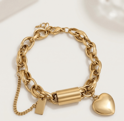 Eterna Heart Link Bracelet