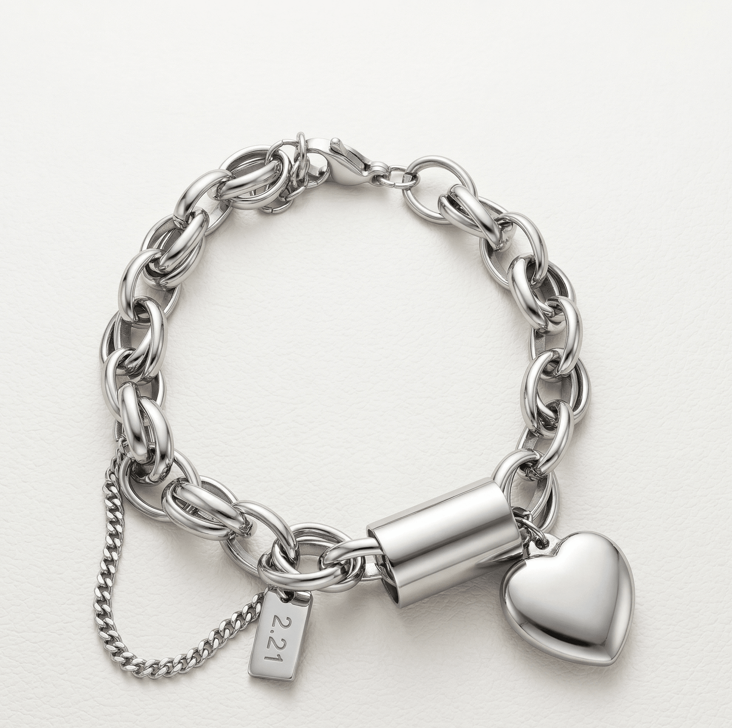 Eterna Heart Link Bracelet