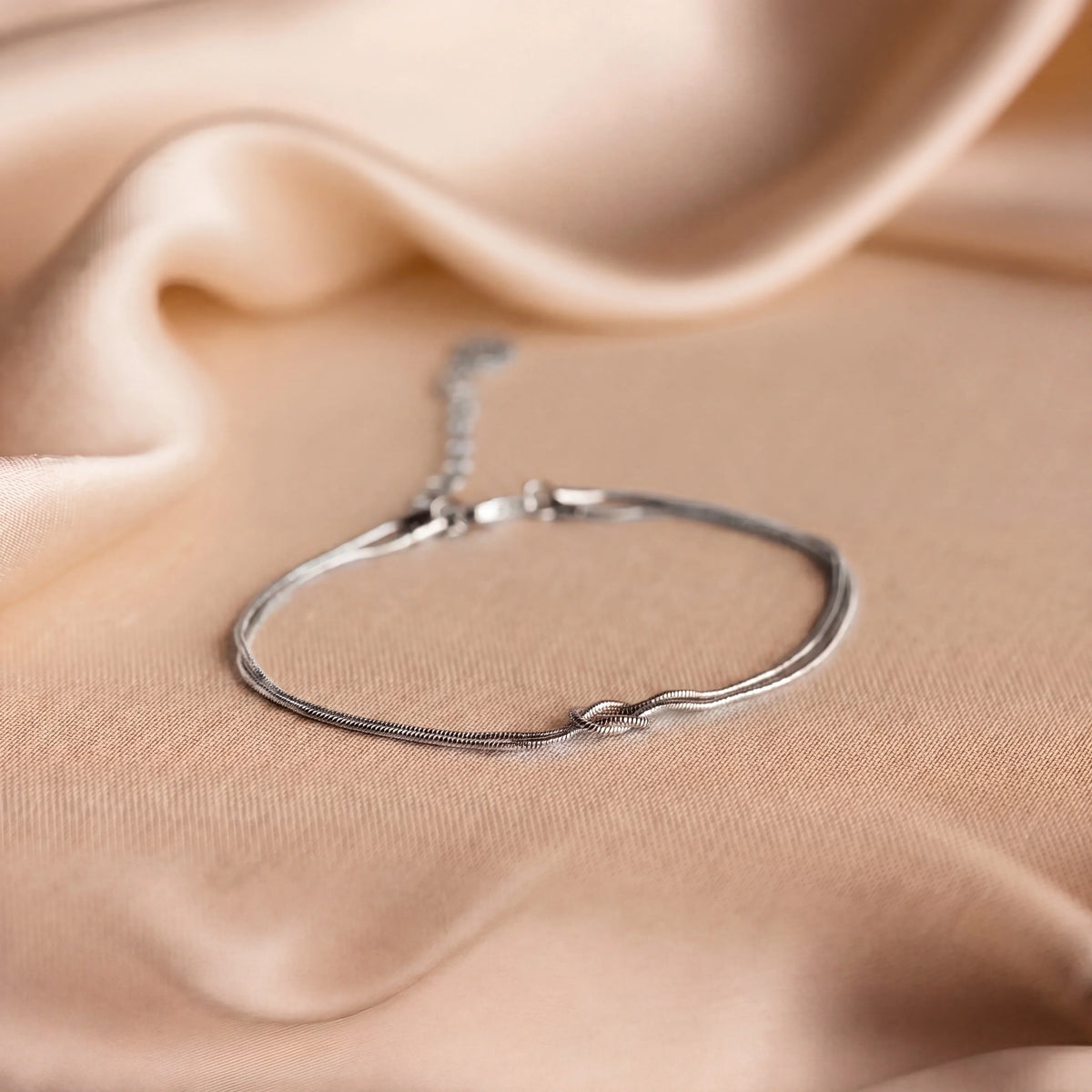 Knoten-Armband - Ein bedeutungsvolles Geschenk für Paare, beste Freunde und die Familie