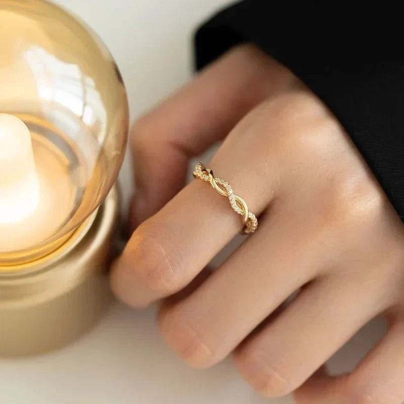 Twisted Zirconia Gold Ring